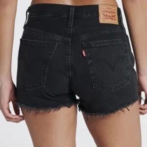 NWT Levi’s 501 Black High-Rise 5-Pocket Button Fly Denim Shorts PC9-56327-0112